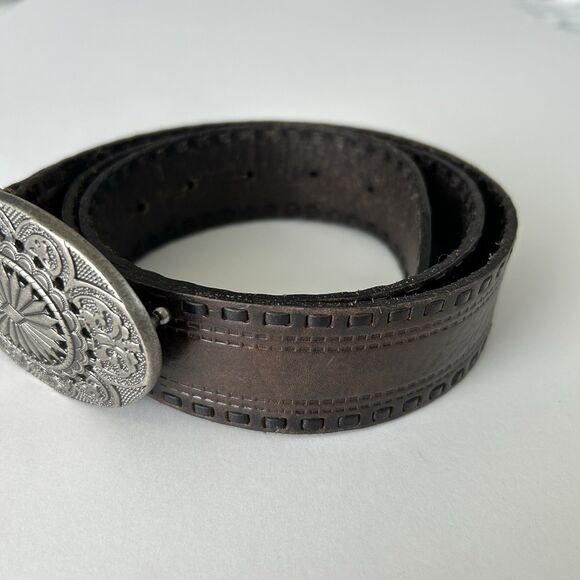 Fossil Womens Brown Embossed Leather Belt Medallion Buckle Size Medium 1.5” - Picture 2 of 11